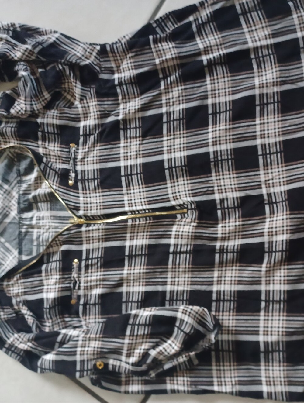 Womens 2x Rayon Black and White Plaid Zip-Front Shirt